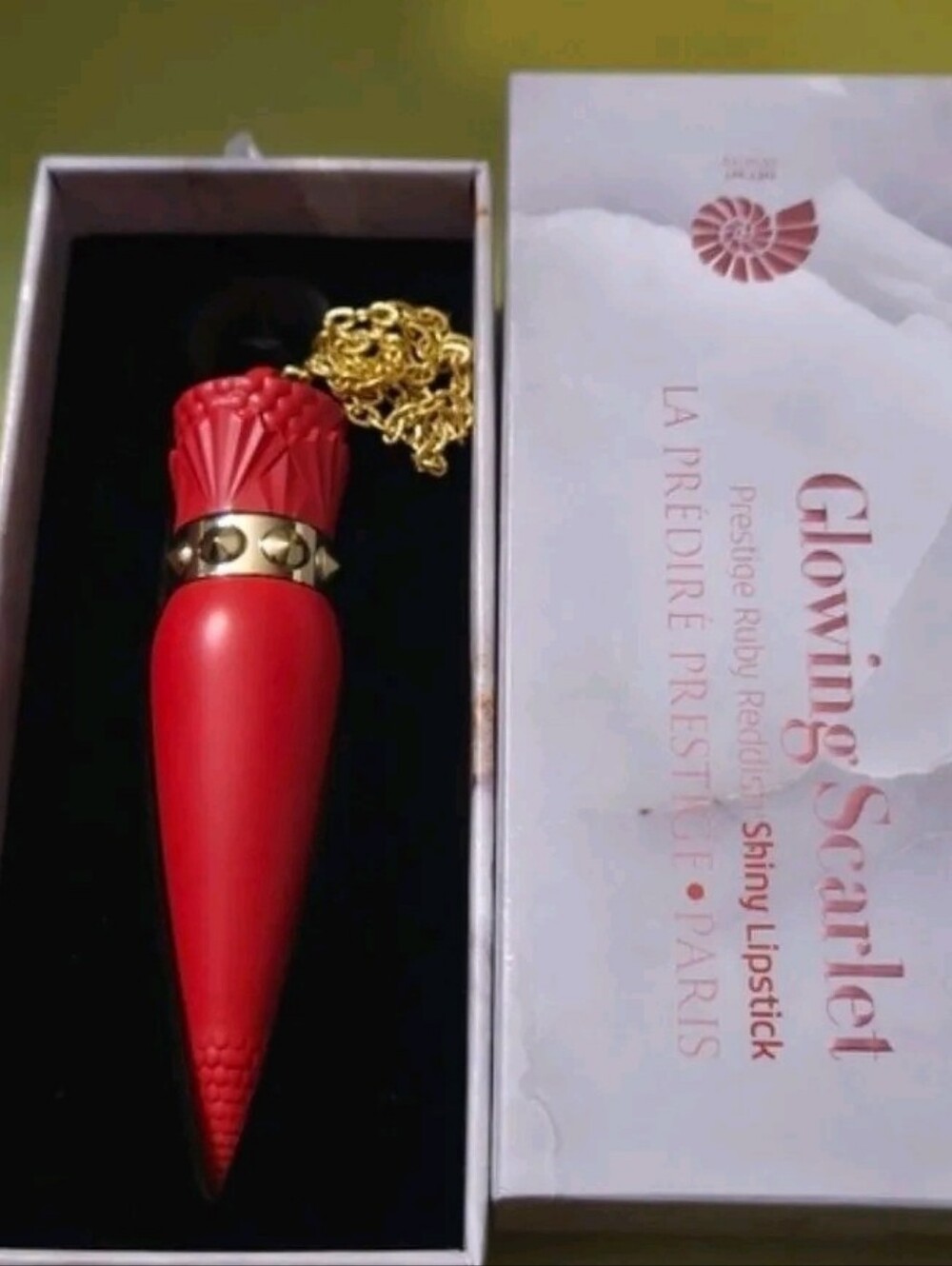 Beautiful Scarlet Red Lipstick in Stunning Case